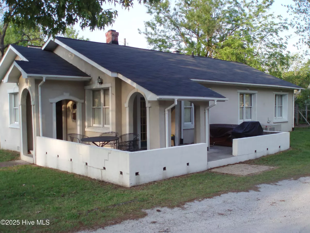 Greenville, NC 27858,301 S Eastern ST