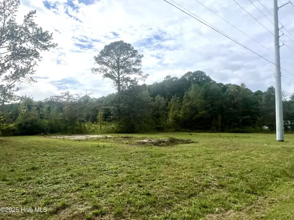 5179 Whichard RD, Greenville, NC 27834