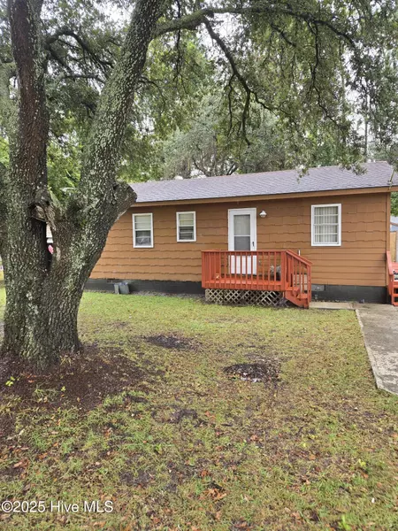 3029 Woodthrush LN SW, Shallotte, NC 28470