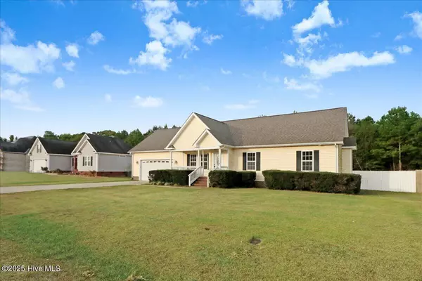 Pikeville, NC 27863,205 Autumn Ridge DR