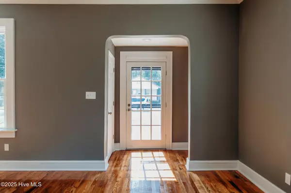 Kinston, NC 28501,605 W Lenoir AVE