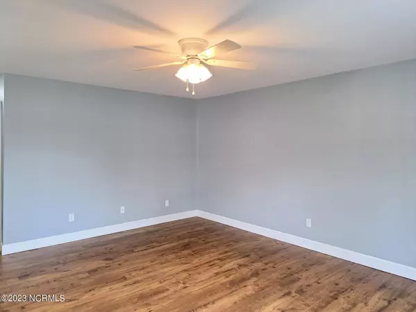 Hubert, NC 28539,151 Oyster LN #2