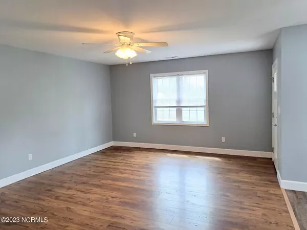 Hubert, NC 28539,151 Oyster LN #2