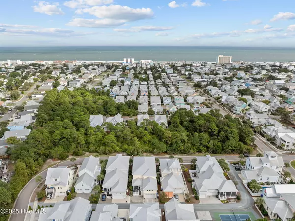 Carolina Beach, NC 28428,1228 Croaker LN