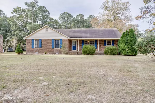 101 Sweetbriar RD, Washington, NC 27889