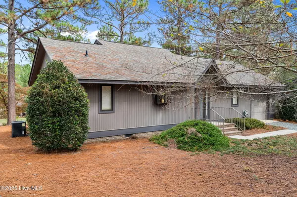 Pinehurst, NC 28374,65 Brandon TRL