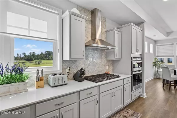 Winnabow, NC 28479,7334 Oakland Country CT
