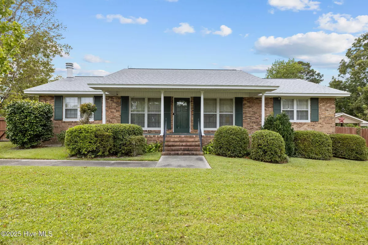 Morehead City, NC 28557,309 Barbour RD