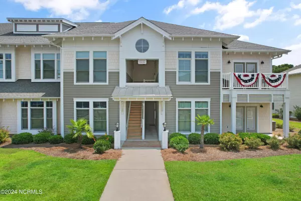 2537 St James DR #Apt 105, Southport, NC 28461