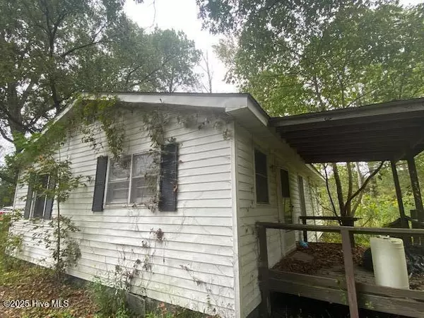 Williamston, NC 27892,1433 Bell Town RD