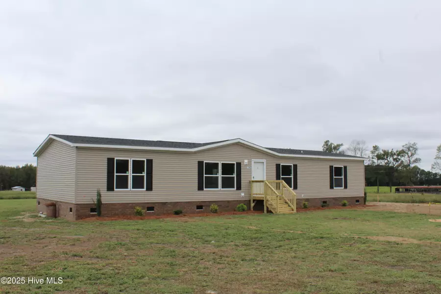 1764 Sarecta RD, Beulaville, NC 28518