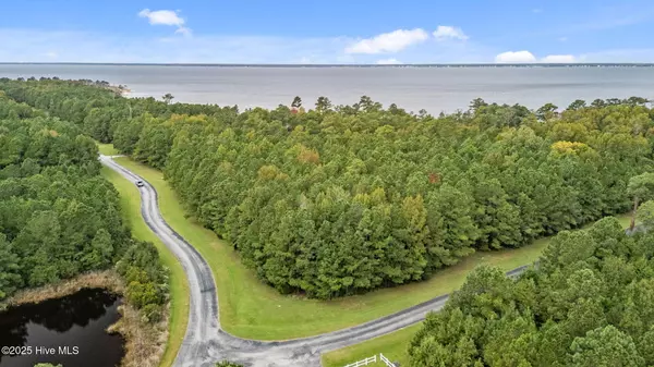 Beaufort, NC 28516,317 Garbacon DR