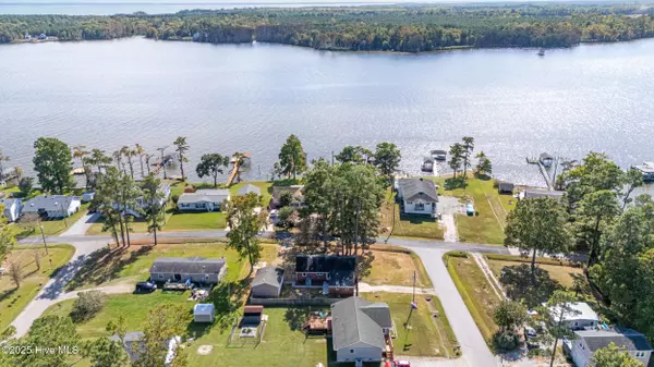 Hertford, NC 27944,115 Pine ST