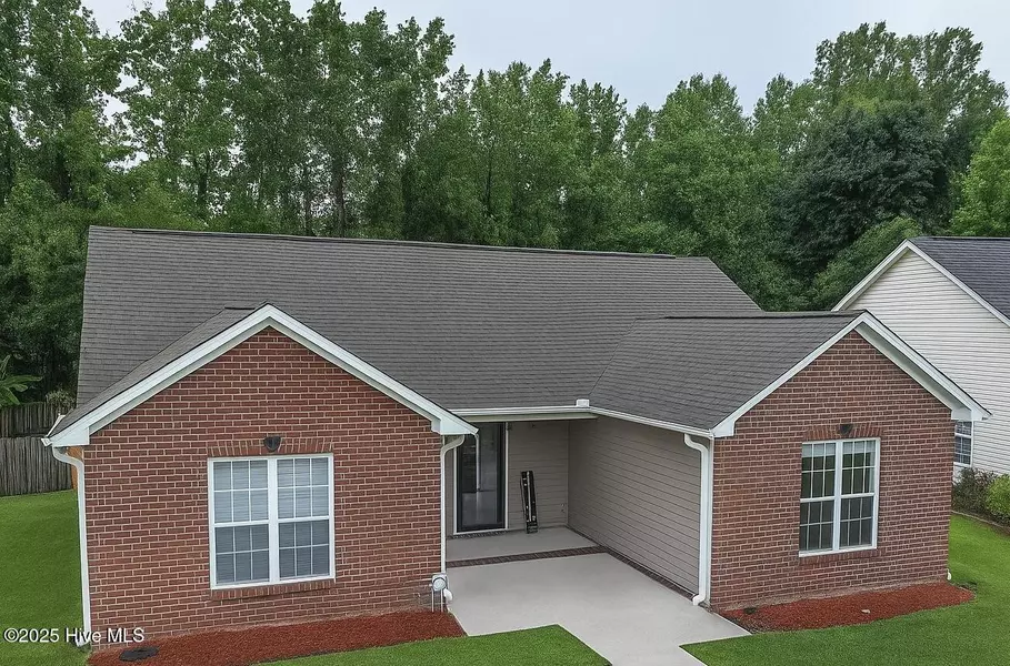 3840 Countryaire DR, Ayden, NC 28513