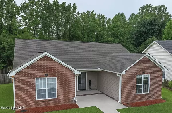 3840 Countryaire DR, Ayden, NC 28513