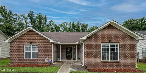 Ayden, NC 28513,3840 Countryaire DR