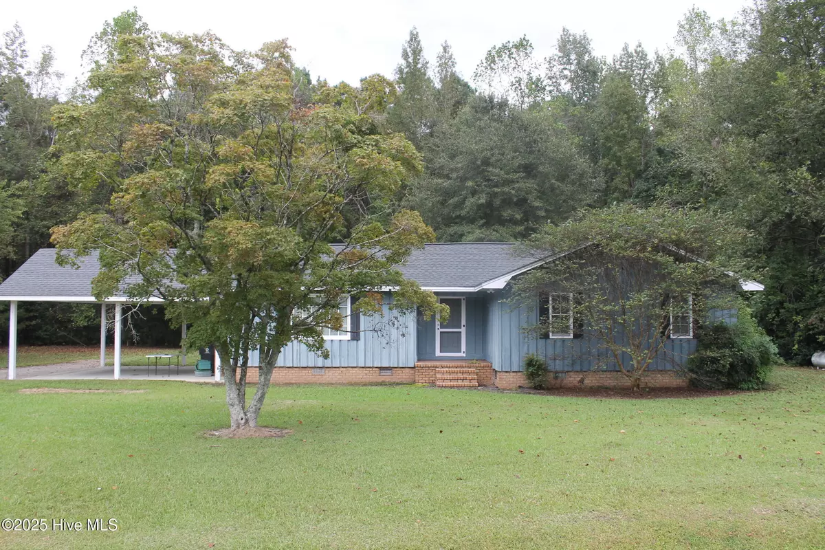 Tabor City, NC 28463,674 New Life Church RD