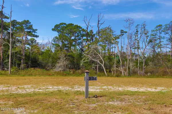 Beaufort, NC 28516,508 Swan CT