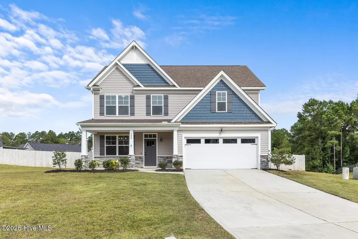 Hubert, NC 28539,203 Violet Terrace CT