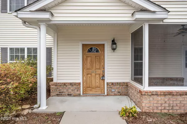 1902 Covengton WAY #103, Greenville, NC 27858