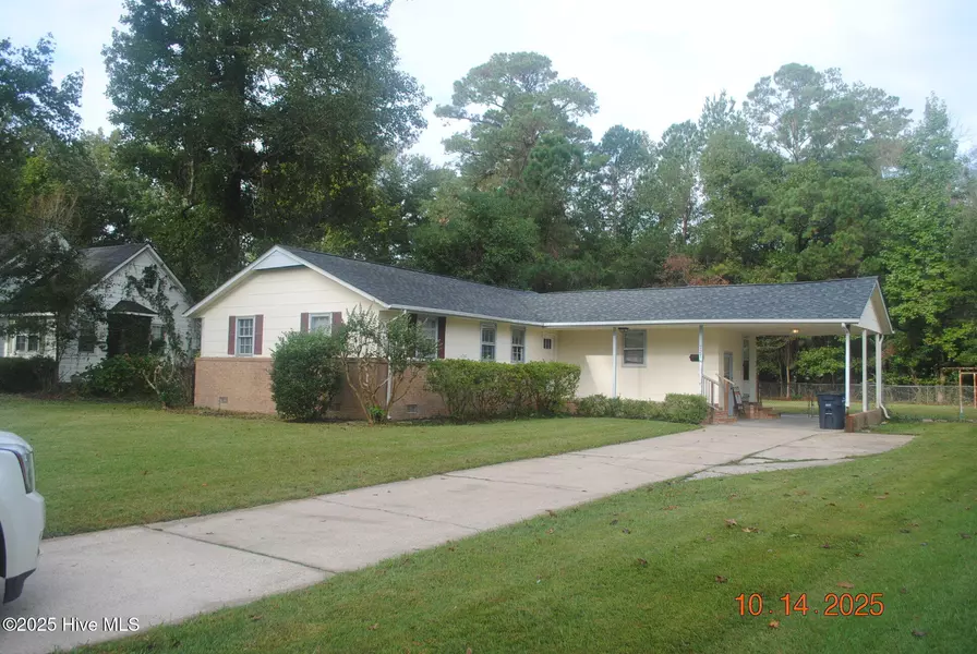 721 Gardenview DR, Jacksonville, NC 28540