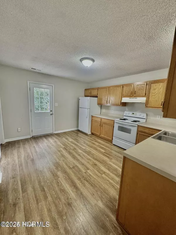 Jacksonville, NC 28540,319 Bracken PL
