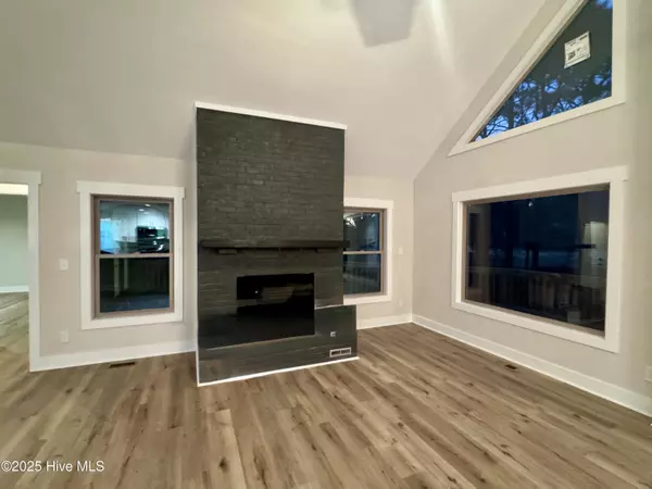 West End, NC 27376,154 E Devonshire AVE