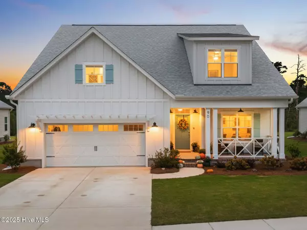 90 E Singing AVE, Hampstead, NC 28443