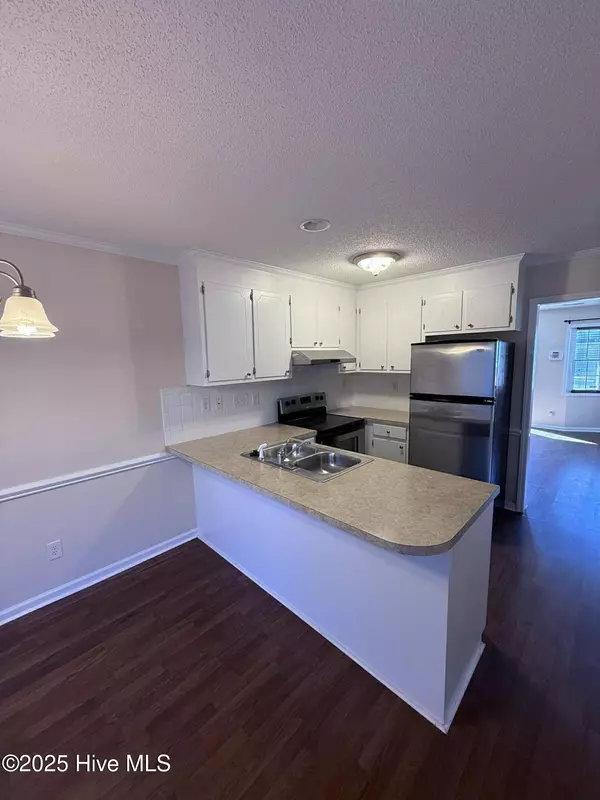 Greenville, NC 27834,4033 Cobblestone DR #W3