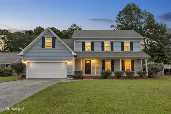 404 Hampshire PL, Jacksonville, NC 28546