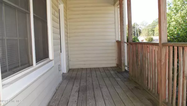 Whitakers, NC 27891,10103 N U.S. 301