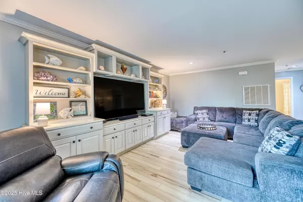 North Topsail Beach, NC 28460,790 New River Inlet RD #Unit 105a