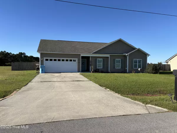 123 Cherry Grove DR, Richlands, NC 28574