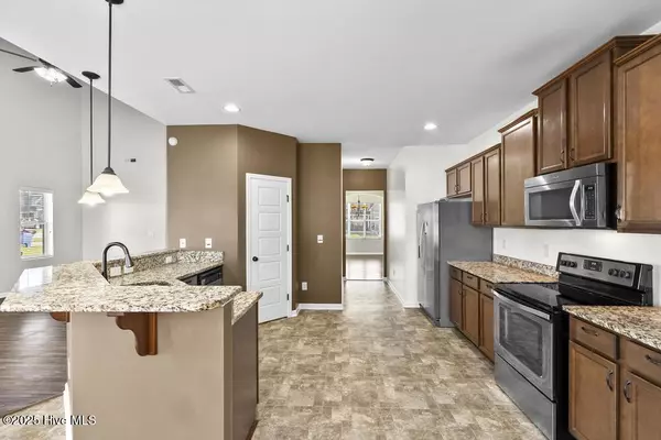 Jacksonville, NC 28546,408 Cyrus Thompson DR