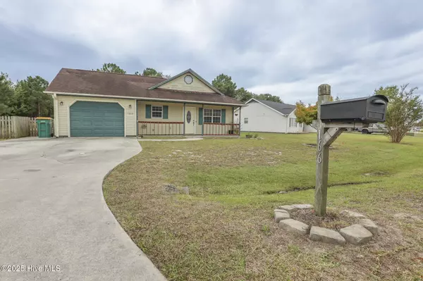 Hubert, NC 28539,166 Parnell RD