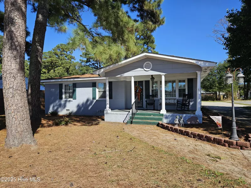 502 Raleigh RD, Clinton, NC 28328