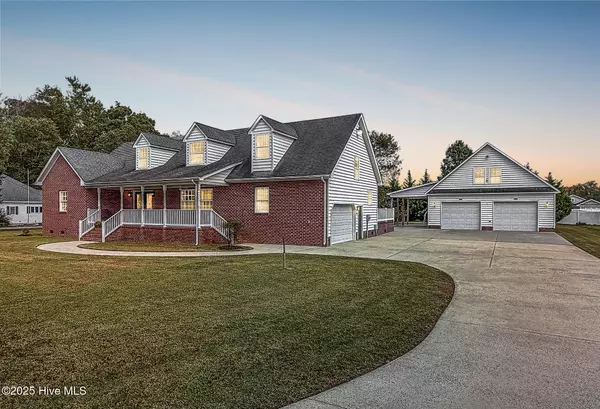 106 Fox LN, Moyock, NC 27958