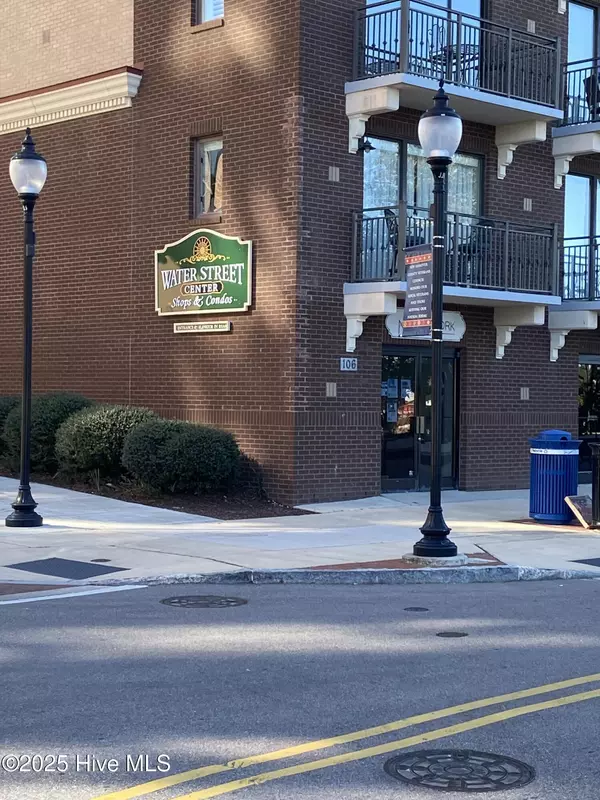 106 N Water ST, Wilmington, NC 28401