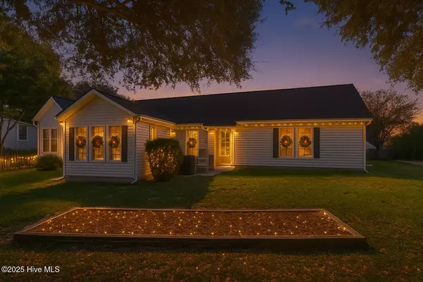 Ocean Isle Beach, NC 28469,5886 Lycia LN SW