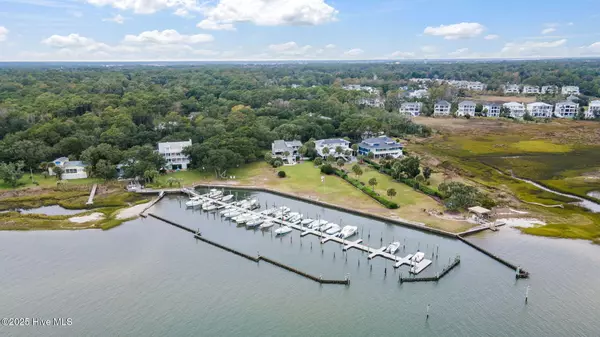 Wilmington, NC 28409,233 Chimney LN