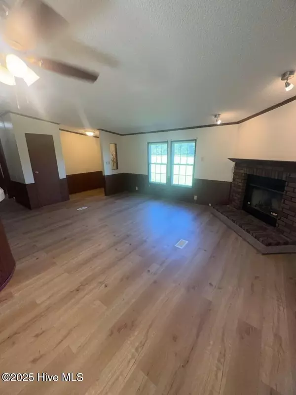 Jacksonville, NC 28540,1557 Catherine Lake RD