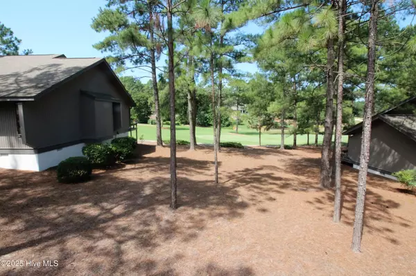 Pinehurst, NC 28374,130 Barton Hills CT