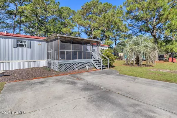 Supply, NC 28462,2387 Jolly Roger DR SW