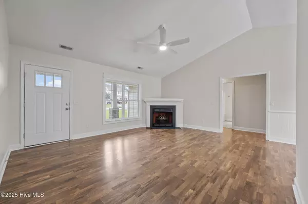 Richlands, NC 28574,202 Dillard LN