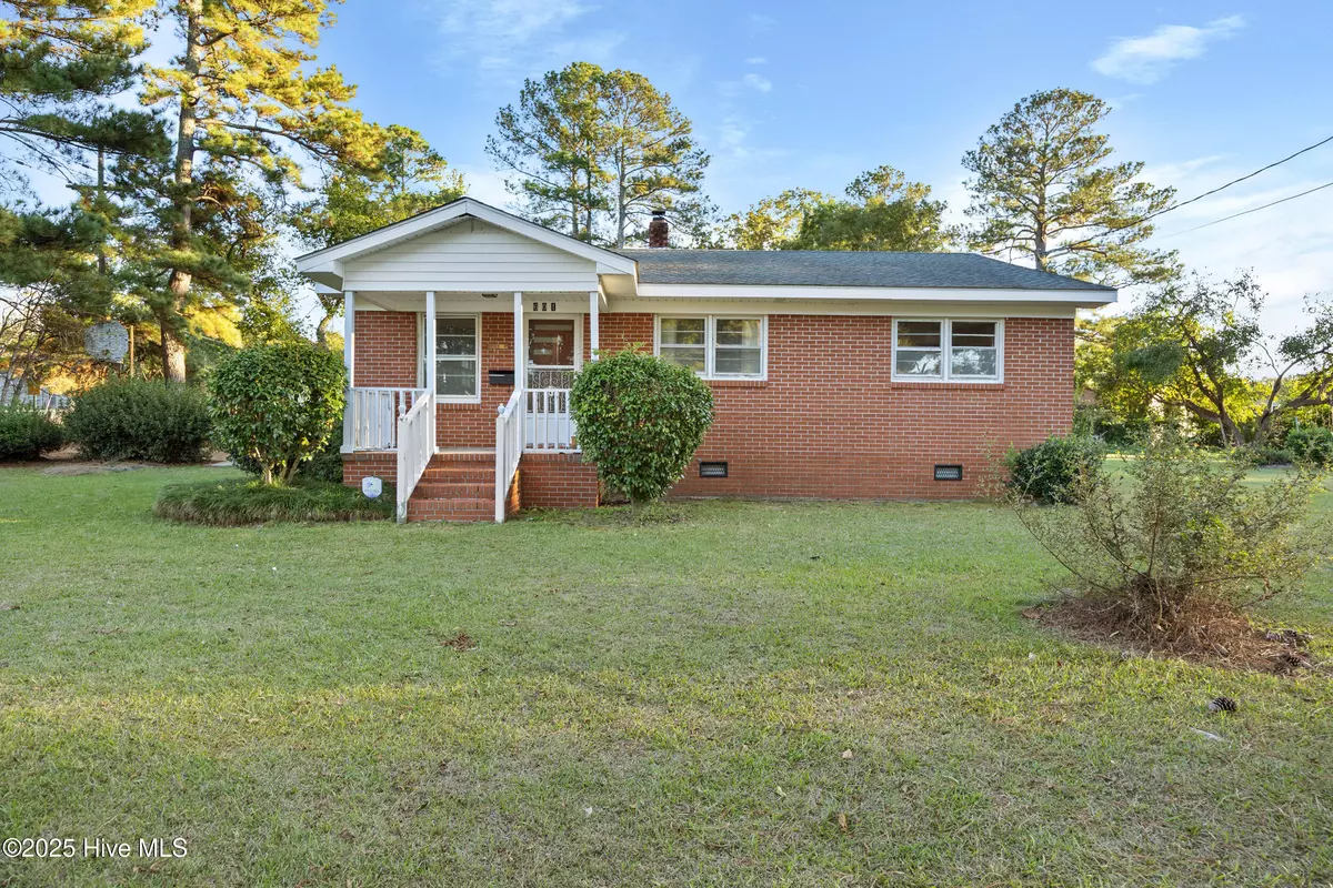 Clinton, NC 28328,601 Winfrey ST