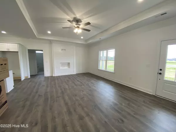 Goldsboro, NC 27530,275 Paul Hare RD