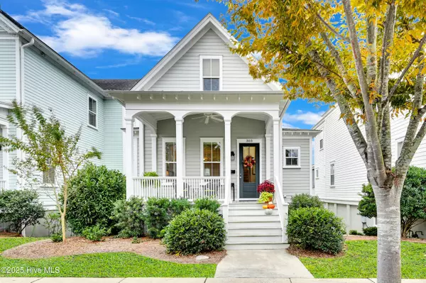 303 E Water ST, Washington, NC 27889