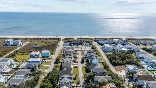 Oak Island, NC 28465,112 SE 71st ST