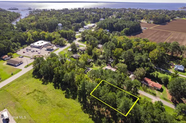 Oriental, NC 28571,704 George ST