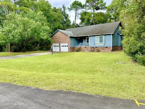 New Bern, NC 28560,708 Mistique CT